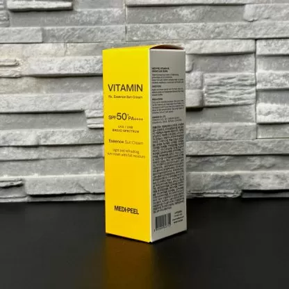 Солнцезащитный крем Medi-Peel Vitamin Dr. Essence Sun Cream SPF50+/PA+++